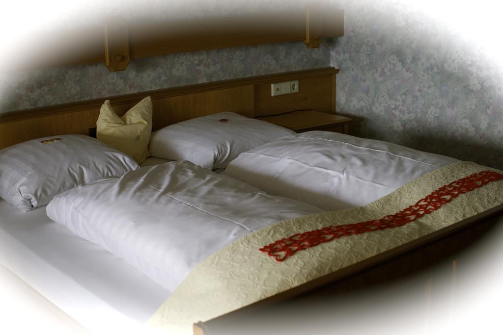 Hotel - Reweschnier Kusel Εξωτερικό φωτογραφία